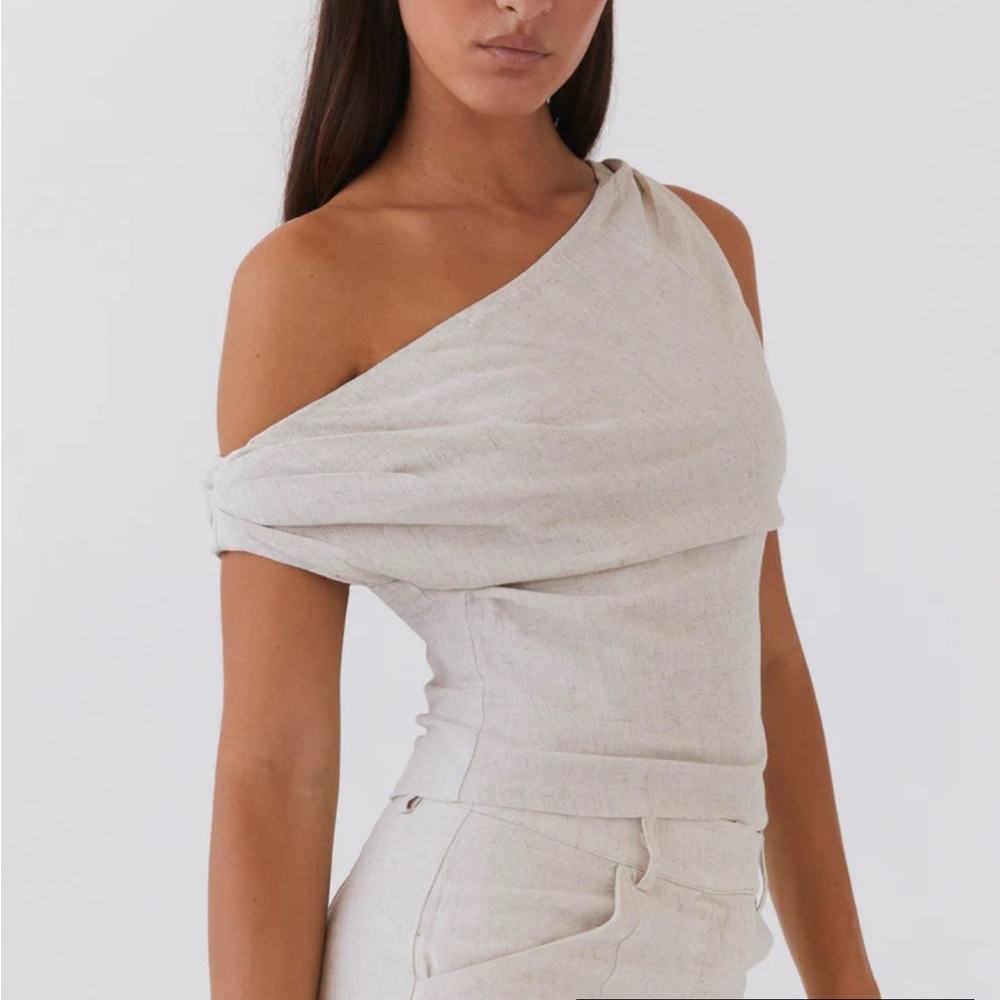 Peppermayo One Shoulder Cream Top